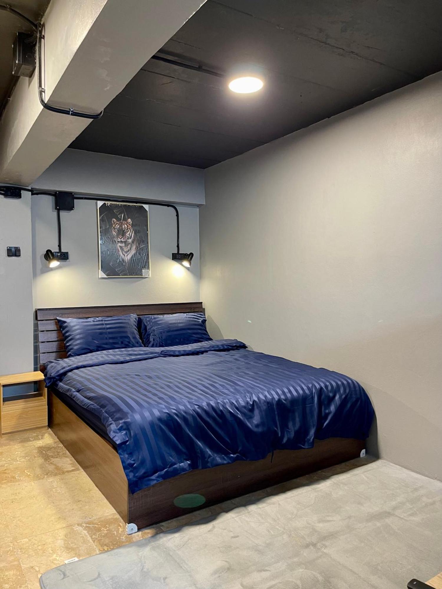 Friends Station Tukkom Hostel & Cafe Патая Екстериор снимка
